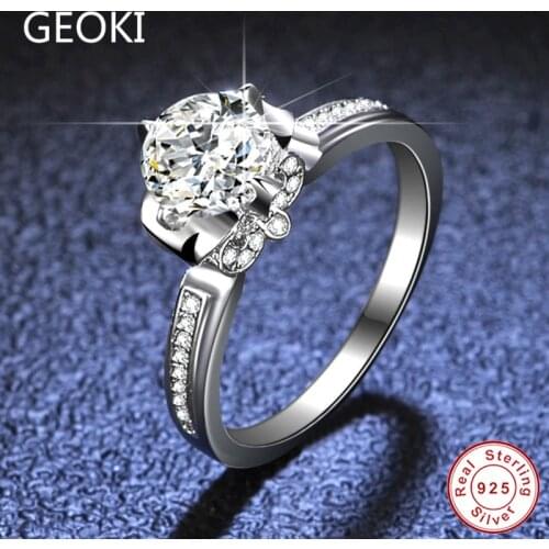 Geoki 925 Sterling Silver 1 Ct Passed Diamond Test Round Perfect Cut D Color VVS1 Moissanite Ring Women Luxury Wedding Jewelry