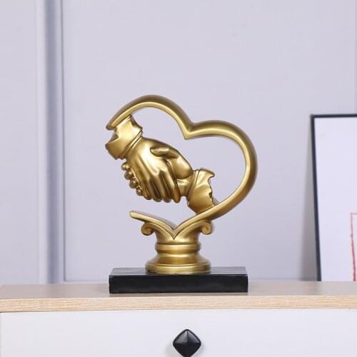 Creative Decoration Home Office Gift Simple Sculpture Art Sincere Cooperation Resin Crafts Character Handmade Garden Ornaments