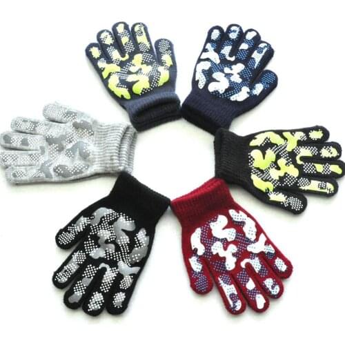Pair Boys Magic Stretchable Camouflage Glove Winter Warm Gloves Non-slip Ski Gloves For Children Kids Outdoor Care Supplies