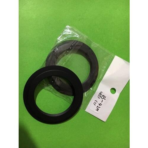 M33-M42 Lens with flange 33-42 followed by lug with 33mm X 0.5 tooth spacing M42 screw