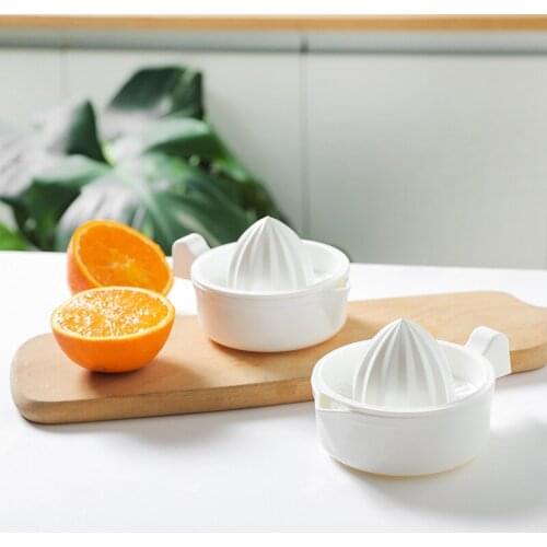 Simple Mini Juicer Orange Lemon Juice Cup Household Manual Orange Juice Fruit Juicer Kitchen Items Gadgets Lemon Squeezer