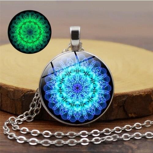 Fashion Glow In The Dark Pendant Necklace Charm Mandala Flower Luminous Necklace Sweater Cahin Jewelry Accessories for Women