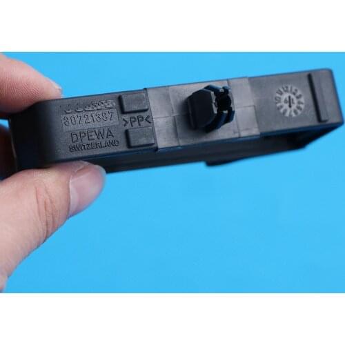 30721387 Emergency Warning Triangle Mount Bracket Holder Support Fixed Buckle For Volvo S40 V50 S60 V60 V70 S80 XC60 XC70 04-18