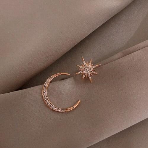 Womens Earrings Moon Star Pendant Earring Gold Color Vintage Metal Retro Earrings 2021 Trendy Fashion Female Jewelry