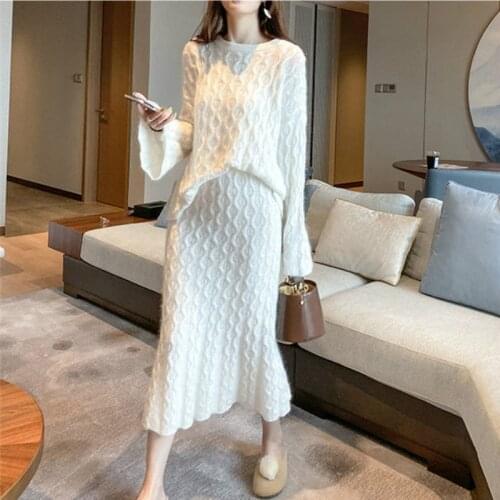 2021 Two Piece Set Women Skirts Long Sleeve Tops+Skirt 2 Piece Set Women Women Sweater+Knitted Skirt Set Winter Suit Y241