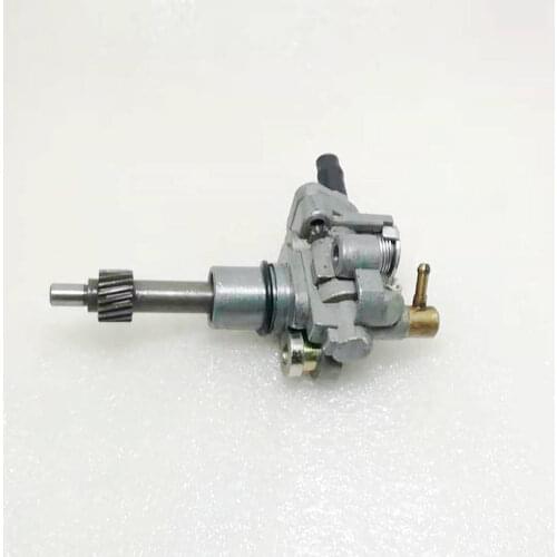 Motorcycle engine oil pump fuel pump for Honda DIO50 AF18 AF24 AF28 AF34 AF35 AF52 Julio engine gaslin oil fuel pump spare parts