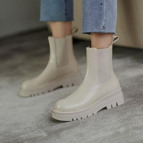 2021 New Women Solid Color Middle Heel Female Martin Boots Buckle Strap Fashion Round Toe Ankle Patchwork Hot High Top Shoes