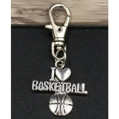 10Pcs Fast shipping I love Basketball Volleyball Alloy Key Chain For Women Girl Bag Keychain Charm Pendant Jewelry Aceessorie