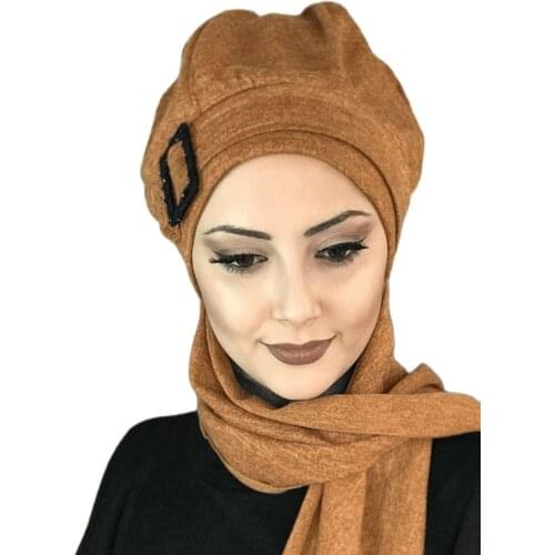 Yeni Moda 2021 Hijab Kadın Müslüman Başörtüsü Şal İslami Kıyafet Eşarp Fular Bone Şapka Sarı Yeşil Kimyon Renkli Tokalı Bere Şal