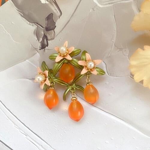 Berry ripe ~ literature and art RETRO simple forest garden plant orange glass Freshwater Pearl Brooch Pin female