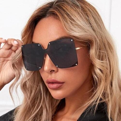 Rimless Square Sunglasses Women Fashion New Vintage Shades Brand Design Luxury Rivet Sun Glasses UV400 Oversized Eyewear Female