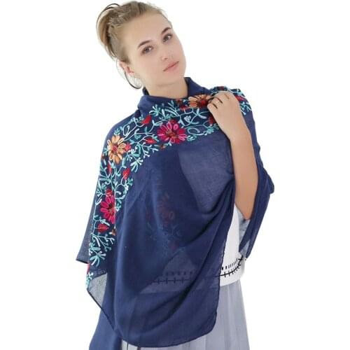 Echarpe femme fashion plain cotton paisley scarf,Stereo embroidery floral scarf,winter muffler head wrap,high quality cape shawl