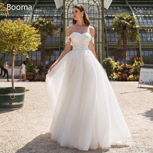 Ivory Off Shoulder Beach Wedding Dresses Sweetheart Beaded Appliques Bride Dresses Lace Up Sleeveless A-Line Wedding Gowns