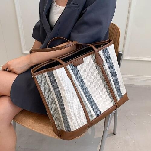 Large Capacity Shoulder Handbag 2021 New Fashion Canvas Bag Simple Portable Tote Bag Travel Bag