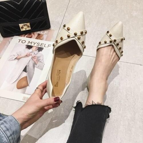Womens shoes riveted shallow pointed pumps spring 2019 new heel soft sole casual shoes