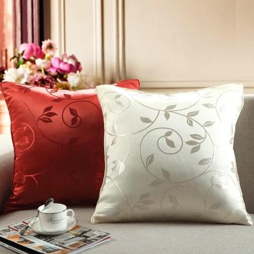Jacquard Leaf Cushion Covers 45x45 cm Red and White Square Luxury Pillow Cover for Car Home Hotel Party 2 Pieces Pillowcase Hot