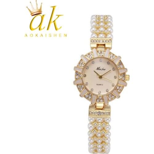 Bubble Letter Pearl Quarz Alloy Real Gold Fashion Watch Women Jewelry