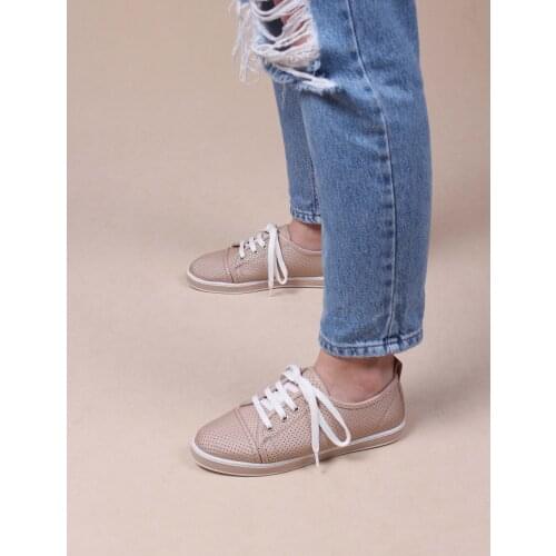 Womens Sports Shoes Beige Lace-Up Perforated Casual Sports Shoes 2021 Summer Season