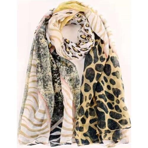 Wholesale mixed color 5 Bali yarn classic color matching stripes leopard print 180*90 CM long soft shawl ladies scarf new style