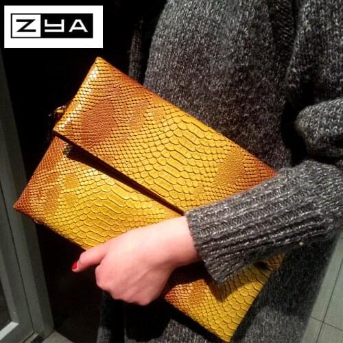 2019 Fashion Women Day Clutches Bags Serpentine Leather Messenger Crossbody Bags Ladies Evening Party Bags Designer Handbags