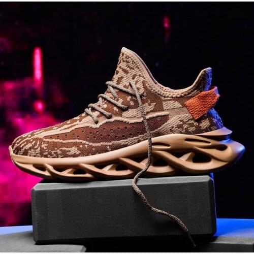 New summer 2020 casual running shoes breathable mesh fluorescent sneakers sport shock absorbers height increase outdoor trainers