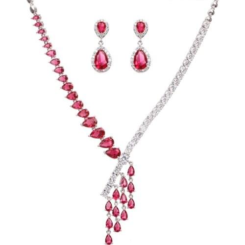 Bettyue New Ingenious Design Women Fashion Jewelry Set With AAA Zirconia Earring And Necklace Elegant Ornament In Banquet