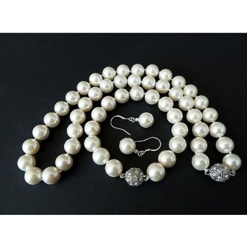 White shell pearl fashion bracelet earring and necklace set