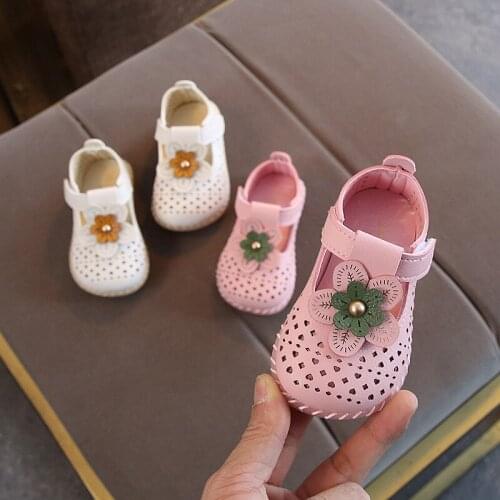 Toddler Shoes Girl Soft Leather Sandals Cut-Outs Baby First Walkers with Flower Kids Indoor Casual Sandals SSS026