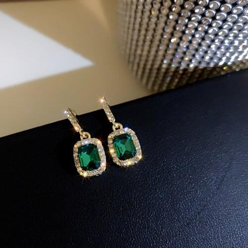 2021 Korean New Simple Green Geometric Earrings Fashion Temperament Versatile Earrings Womens Jewelry