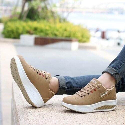 Women Sneakers Mesh Sneakers Casual Shoes Comfortable Thick Sole Flats Platform Shoes Lady Fitness Shoes Casual Platform Sneaker