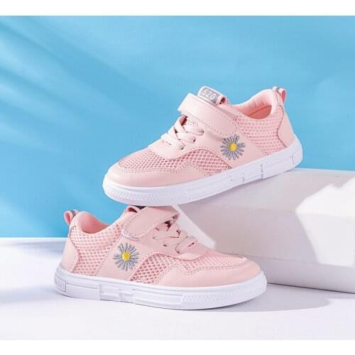 2020 girls fashion kids Trainers Non-slip Wear-resistant Collision Casual shoes Ventilation soft Light Comfortable Lazy shoes
