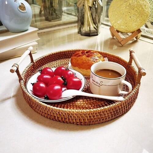 Handwoven Rattan Storage Tray With Wooden Handle Bread Basket nack Fruit Plate Coffee Tea Severing Tray For Food Storage