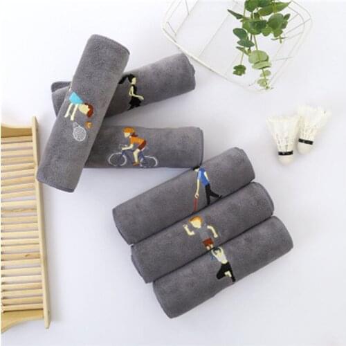 Gray Embroidery Sports Towel Fitness Absorbent Bath Towel Outdoor Fashion Microfiber Quick-Drying Beach Towels Adult Movement