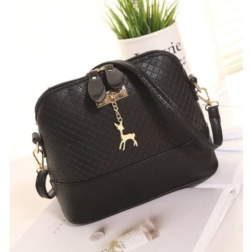 2021 Women Bag Messenger Bags Fashion Bag with Deer Toy Shell Shape Girls Shoulder Crossbody Bags Luxury Handbag Designer