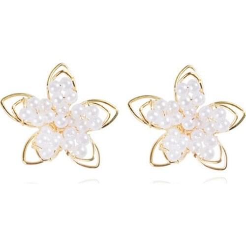 FYSL Light Yellow Gold Color Flower with Pearls Stud Earrings for Women Attractive Design Jewelry