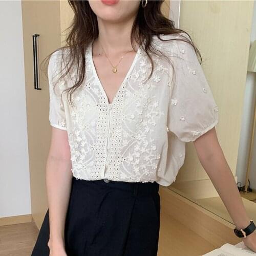 BETHQUENOY Chemise Femme Vintage Chiffon Shirts Woman Blusas Camisas Mujer Hook Flower Hollow Bloluses 2021 Summer Ladies Tops