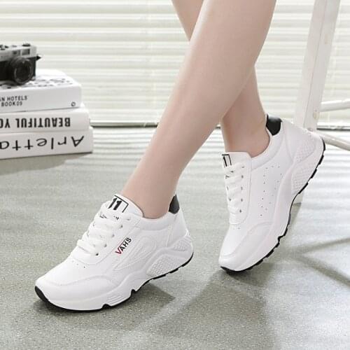 2021 New Winter Women Shoes Warm Fur Plush Lady Casual Shoes Lace Up Fashion Sneakers Platform Snow Boots Big Size 40