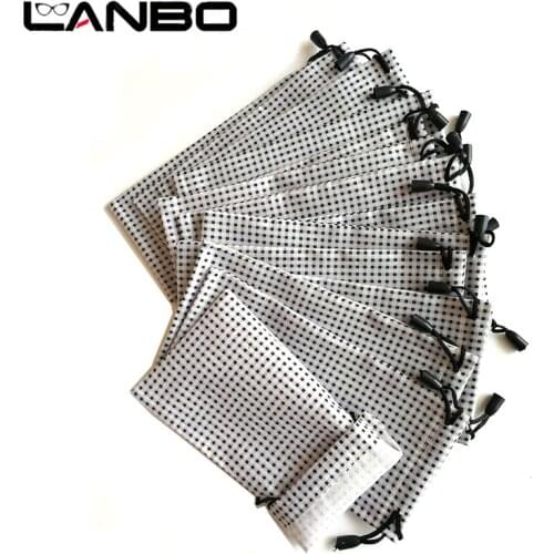 LANBO 50 pcs Glasses Case Soft Waterproof White Black Plaid Cloth Wholesale Sunglasses Bag Eyeglasses Pouch Case High QualityS19