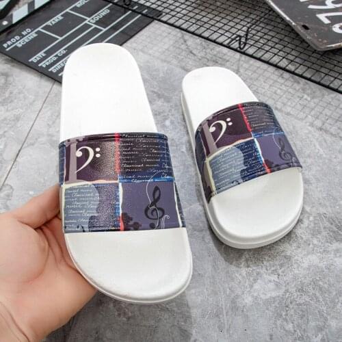 Summer Couple Sandals And Slippers For Men And Women To Wear Korean Home Flip Flops Student Fashion Bath Slippers