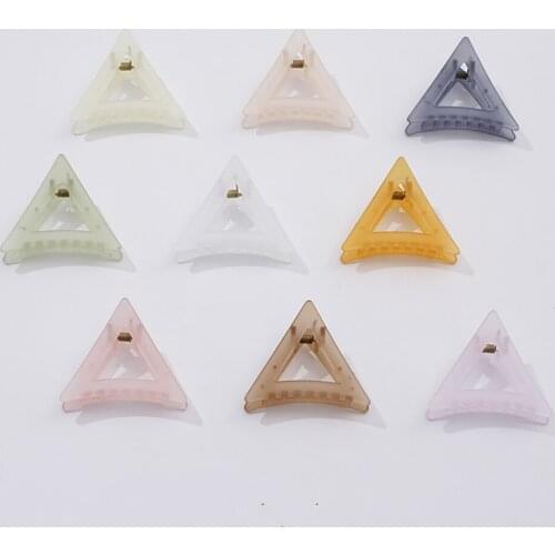 Korean Simple Frosted Pure Color Women Hair Claws Fashion Triangle Hair Clip For Face Wash Hair Crab Grip Clip Jelly Hair Access