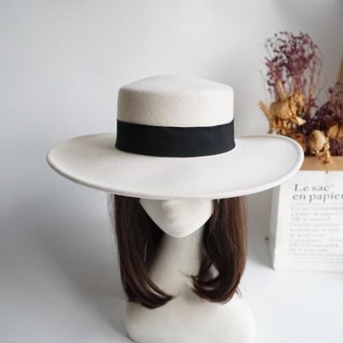 New White Wool Fedora Hats For Women Autumn Winter Flat Top French Retro Top Hat Fashion Custome Bone Gorras Mujer Boater Hat