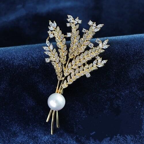 Natural freshwater pearl brooch copper micro-inlaid zircon corsage South Korean fashion simple with other stitches