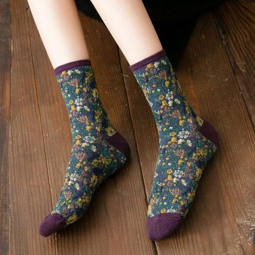 Floral Print Harajuku Socks Women Cotton Knitting Korean Japanese Style Long Socks Retro Vintage Girls Fashion Cute Crew Socks