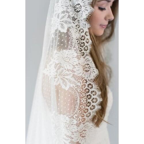 Long Lace Dots Tulle Bridal Veils Cathedral Vintage Mantilla Cape Veils Ivory 3.5 metres Wedding Accessories for Brides