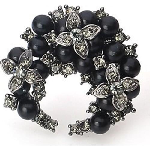 Natural Fresh Water Pearl Flower Alloy Moon Pearl Brooch For Women Party Wedding Gift Rhinestone Brooches Pin Charm Jewelry
