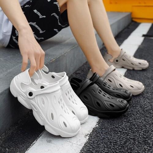2021 sandals hole shoes home slippers summer hollow buckle men beach flat shoes men sandals