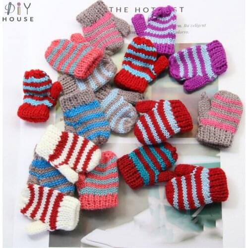 5Pcs Knitting Woolen Yarn Mini Gloves DIY Craft Supplies Toy Dolls Decorative Accessories Material Ornaments Cute Small Garment