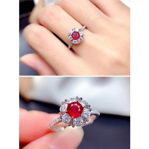 Fashion Flower Red Crystal Ruby Gemstones Diamonds Rings for Women White Gold Silver Color Bague Jewelry Chic Accessories Gifts