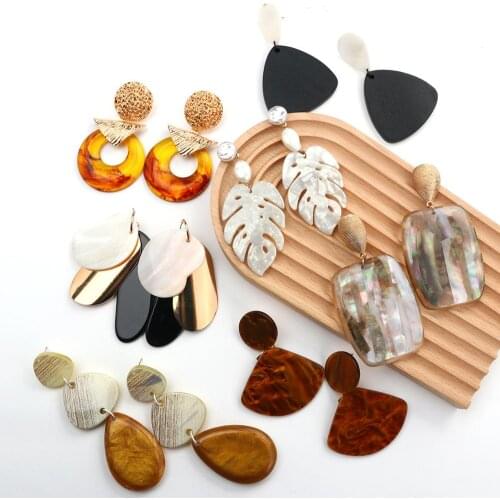 AENSOA Unusual Women Drop Earrings Unique Acrylic Pendant Earrings Fashion Luxury Geometric Dangle Earring 2021 Trendy Jewelry