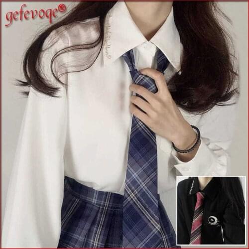Gefevoqe Black And White Blouses